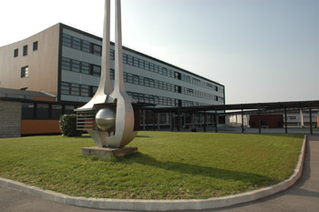Lycée professionnel et industriel